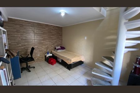 Casa à venda com 426m², 8 quartos e 2 vagas Casa à venda com 426m², 8 quartos e 2 vagasCasa 2 - Porão - Quarto 2