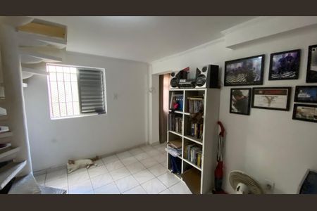 Casa à venda com 426m², 8 quartos e 2 vagas Casa à venda com 426m², 8 quartos e 2 vagasCasa 2 - Porão - Quarto 2