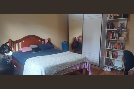 Casa à venda com 426m², 8 quartos e 2 vagas Casa à venda com 426m², 8 quartos e 2 vagasCasa 2 - Quarto 5