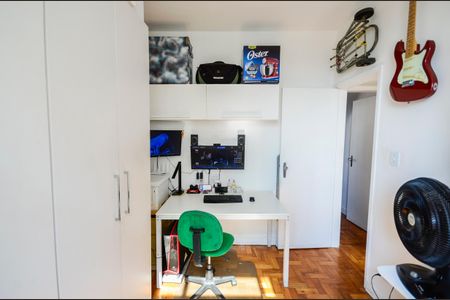 Apartamento à venda com 70m², 3 quartos e 1 vagaQuarto 2