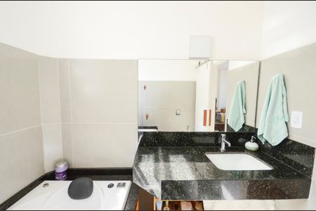 Apartamento à venda com 70m², 3 quartos e 1 vagaBanheiro 2