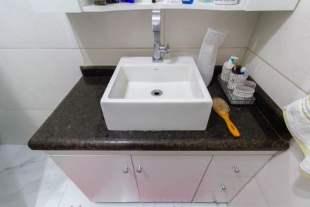 Casa à venda com 160m², 4 quartos e 1 vagaBanheiro 2