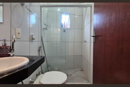 Casa à venda com 230m², 3 quartos e 5 vagas Casa à venda com 230m², 3 quartos e 5 vagasBanheiro