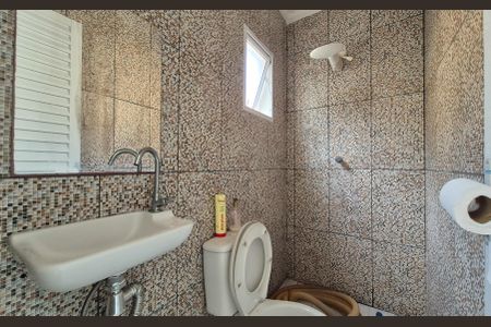 Casa à venda com 230m², 3 quartos e 5 vagas Casa à venda com 230m², 3 quartos e 5 vagasBanheiro