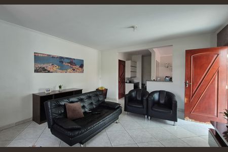 Casa à venda com 230m², 3 quartos e 5 vagas Casa à venda com 230m², 3 quartos e 5 vagas Sala