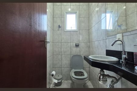 Casa à venda com 230m², 3 quartos e 5 vagas Casa à venda com 230m², 3 quartos e 5 vagasBanheiro