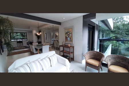 Apartamento para alugar com 150m², 3 quartos e 3 vagas Apartamento para alugar com 150m², 3 quartos e 3 vagasSala de TV e Sacada