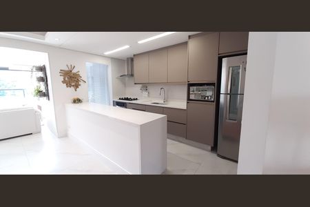 Apartamento para alugar com 150m², 3 quartos e 3 vagas Apartamento para alugar com 150m², 3 quartos e 3 vagasCozinha