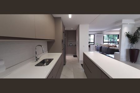 Apartamento para alugar com 150m², 3 quartos e 3 vagas Apartamento para alugar com 150m², 3 quartos e 3 vagasCozinha