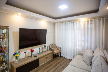 Casa à venda com 226m², 4 quartos e 2 vagasSala