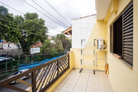 Casa à venda com 226m², 4 quartos e 2 vagasVaranda