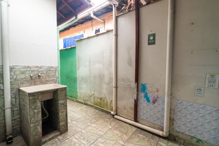 Casa à venda com 200m², 3 quartos e 2 vagasCasa 2 - Lavanderia