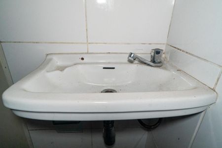 Casa à venda com 200m², 3 quartos e 2 vagasCasa 2 - Banheiro Detalhe