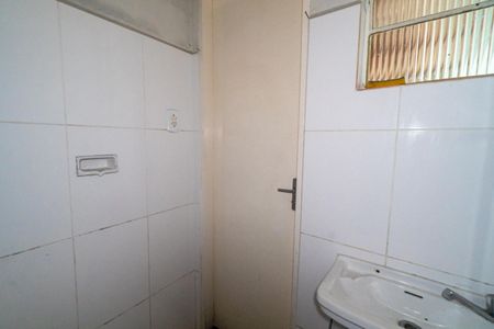 Casa à venda com 200m², 3 quartos e 2 vagasCasa 2 - Banheiro