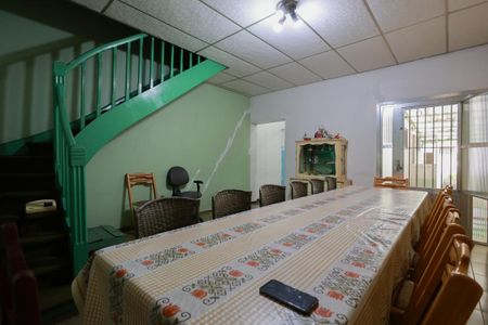 Casa à venda com 223m², 3 quartos e 1 vagaSala de jantar