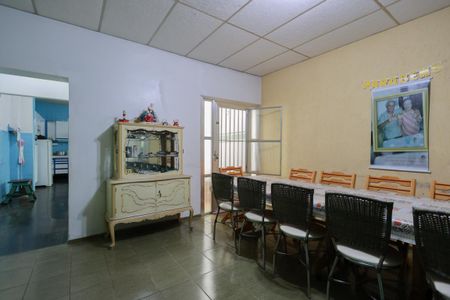 Casa à venda com 223m², 3 quartos e 1 vagaSala de jantar