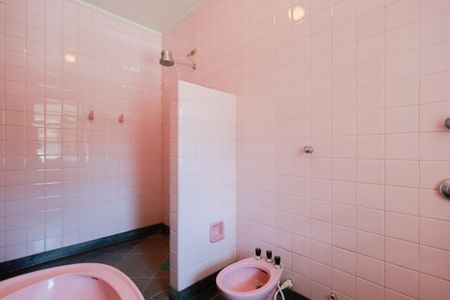 Casa à venda com 223m², 3 quartos e 1 vagaBanheiro 1