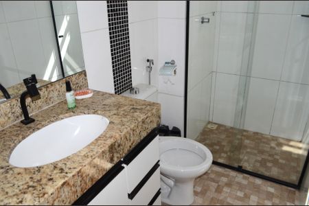 Apartamento para alugar com 160m², 4 quartos e 2 vagasBanheiro 