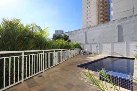 Apartamento à venda com 35m², 2 quartos e sem vagaÁrea comum - Piscina