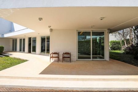 Casa à venda com 650m², 4 quartos e 8 vagas