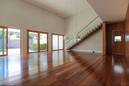 Casa à venda com 650m², 4 quartos e 8 vagas