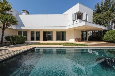 Casa à venda com 650m², 4 quartos e 8 vagas