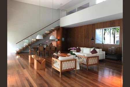 Casa à venda com 650m², 4 quartos e 8 vagas