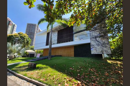 Casa de condomínio à venda com 1280m², 6 quartos e 5 vagasFachada