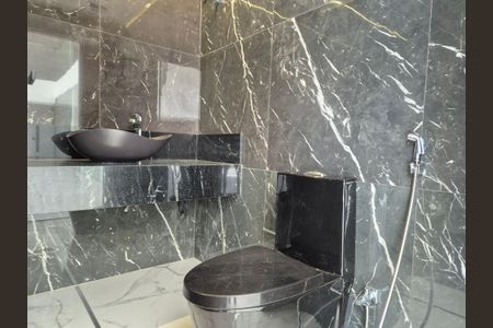 Casa de condomínio à venda com 1280m², 6 quartos e 5 vagasLavabo