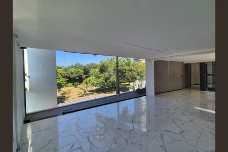 Casa de condomínio à venda com 1280m², 6 quartos e 5 vagasSala 2