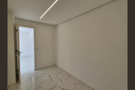 Casa de condomínio à venda com 1280m², 6 quartos e 5 vagasCloset da Suíte 2