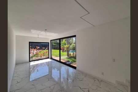 Casa de condomínio à venda com 1280m², 6 quartos e 5 vagasVaranda das Salas