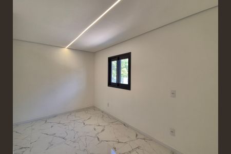 Casa de condomínio à venda com 1280m², 6 quartos e 5 vagasQuarto