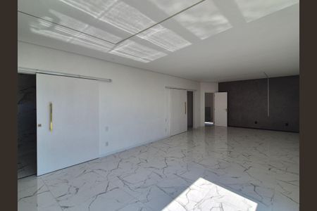 Casa de condomínio à venda com 1280m², 6 quartos e 5 vagasSuite 4