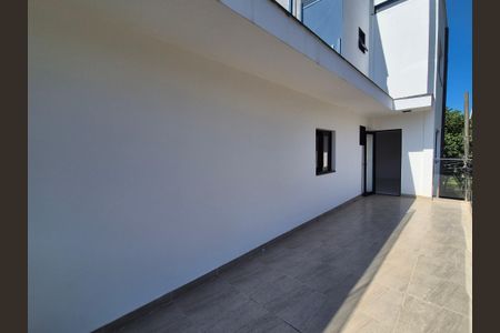 Casa de condomínio à venda com 1280m², 6 quartos e 5 vagasSuíte 3 - varanda