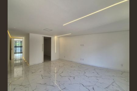 Casa de condomínio à venda com 1280m², 6 quartos e 5 vagasSuite 3
