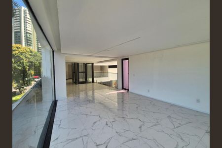 Casa de condomínio à venda com 1280m², 6 quartos e 5 vagasSala 2