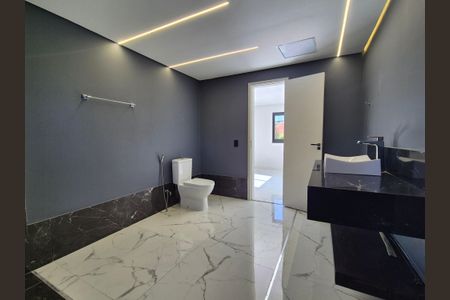 Casa de condomínio à venda com 1280m², 6 quartos e 5 vagasBanheiro da Suíte 2