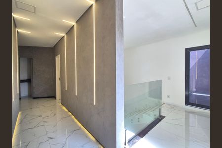 Casa de condomínio à venda com 1280m², 6 quartos e 5 vagasCorredor