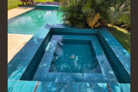 Casa de condomínio à venda com 1280m², 6 quartos e 5 vagasÁrea externa