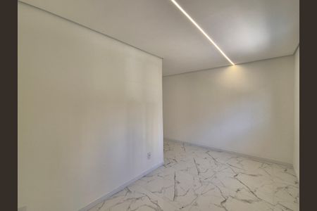 Casa de condomínio à venda com 1280m², 6 quartos e 5 vagasQuarto