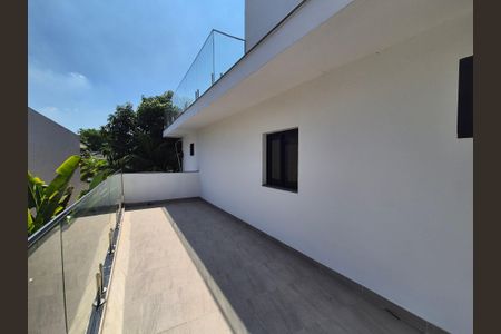 Casa de condomínio à venda com 1280m², 6 quartos e 5 vagasSuíte 3 - varanda