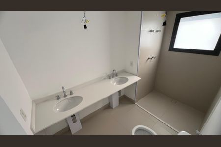 Apartamento para alugar com 195m², 4 quartos e 3 vagasBanheiro da Suíte 2