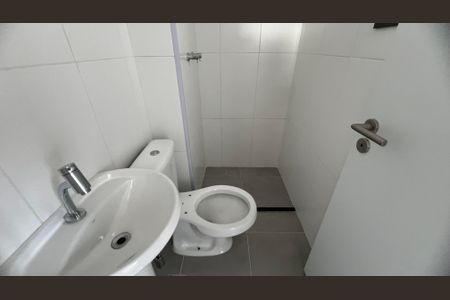 Apartamento para alugar com 195m², 4 quartos e 3 vagasBanheiro de serviço