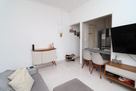 Apartamento para alugar com 62m², 2 quartos e 1 vagaSala