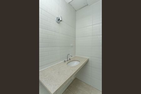 Casa à venda com 150m², 2 quartos e 2 vagas Casa à venda com 150m², 2 quartos e 2 vagasBanheiro