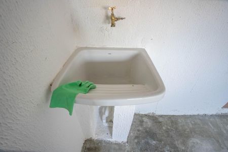 Casa à venda com 150m², 2 quartos e 2 vagas Casa à venda com 150m², 2 quartos e 2 vagasÁrea de serviço