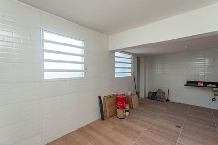 Casa à venda com 150m², 2 quartos e 2 vagas Casa à venda com 150m², 2 quartos e 2 vagasCozinha