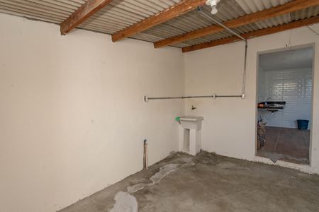 Casa à venda com 150m², 2 quartos e 2 vagas Casa à venda com 150m², 2 quartos e 2 vagasÁrea de serviço