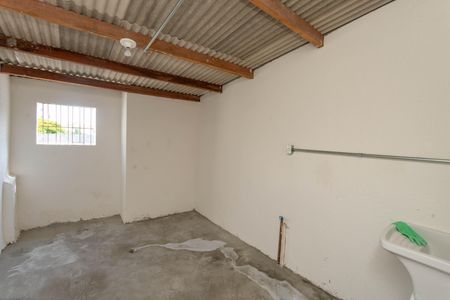 Casa à venda com 150m², 2 quartos e 2 vagas Casa à venda com 150m², 2 quartos e 2 vagasÁrea de serviço